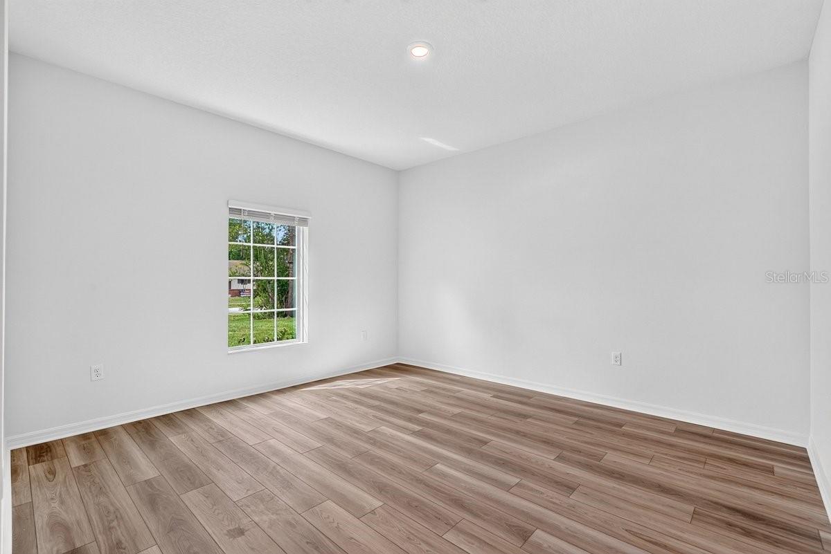 1559 Sumatra Ave Property Photo 21