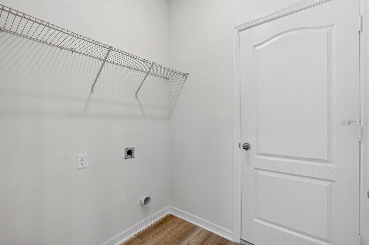 1559 Sumatra Ave Property Photo 25
