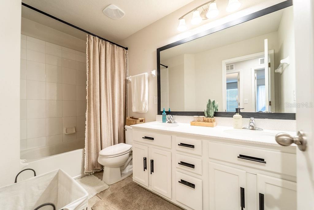 1625 Chelsea Manor Cir Property Photo 17