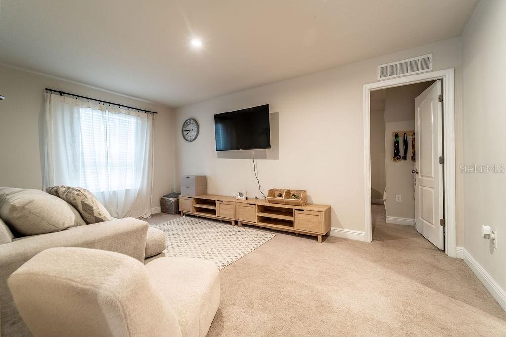 1625 Chelsea Manor Cir Property Photo 19