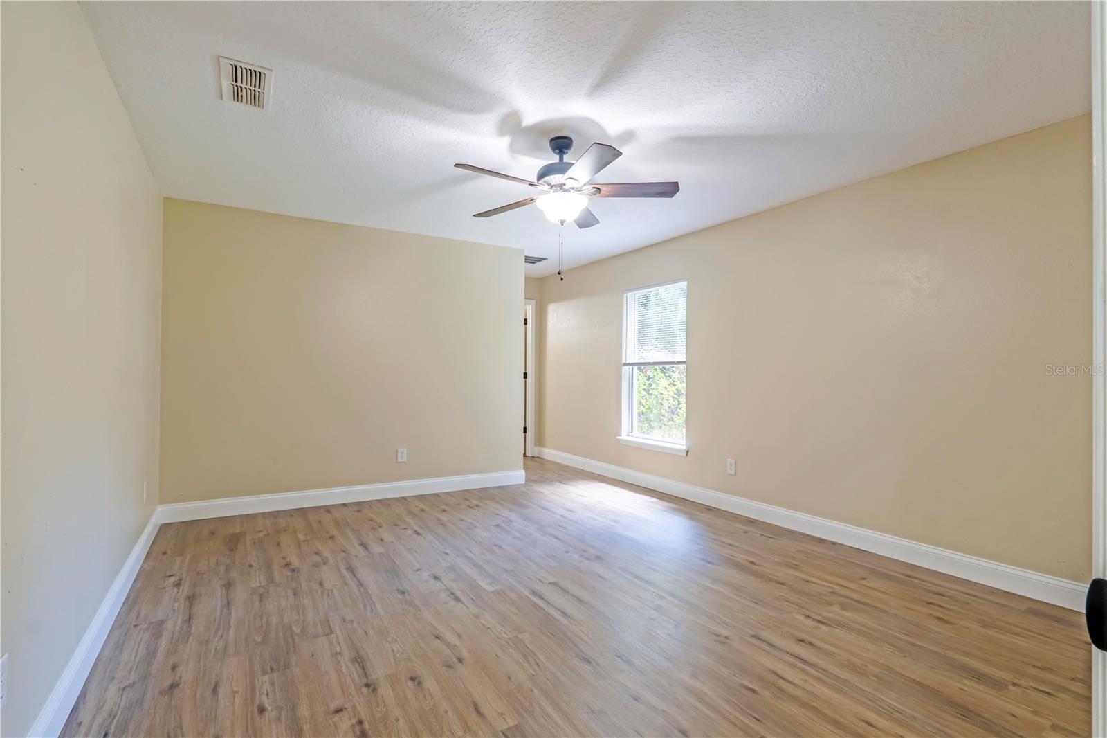 1260 2nd St Property Photo 19