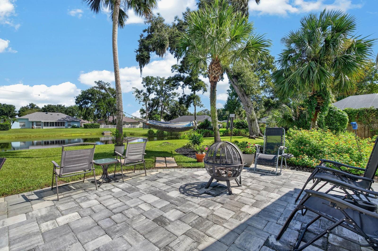 1122 Meditation Loop Property Photo 30