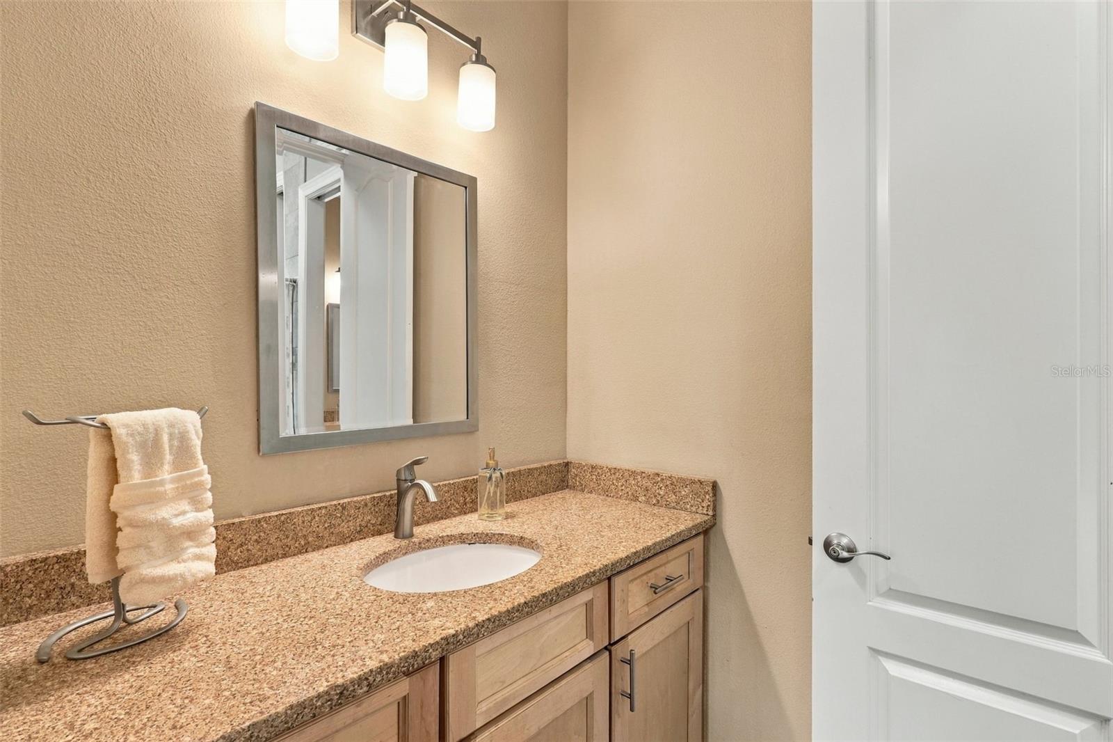 1806 Glenwood Oaks Ln Property Photo 18