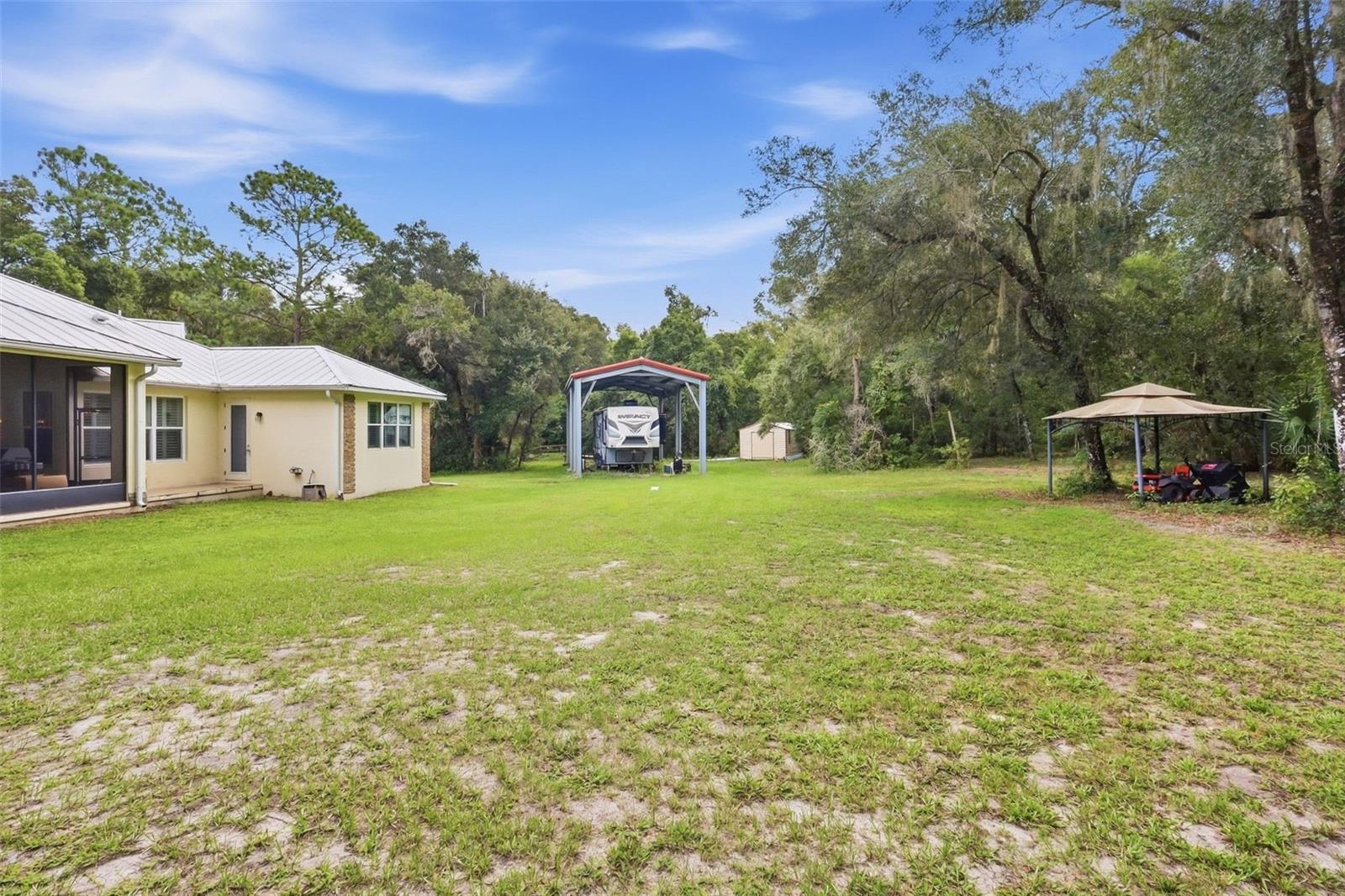 1806 Glenwood Oaks Ln Property Photo 32