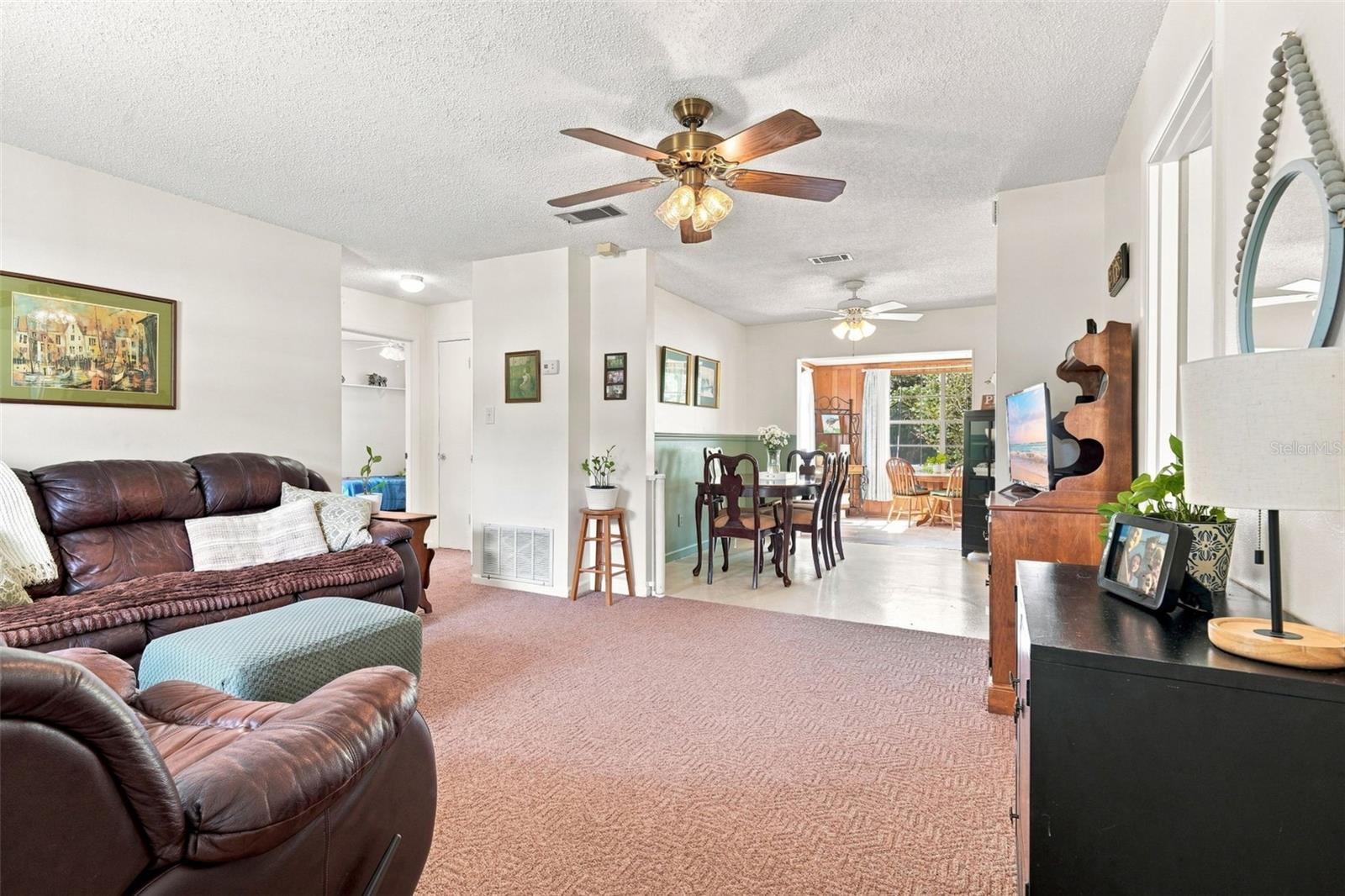 1661 Brittain Ave Property Photo 6