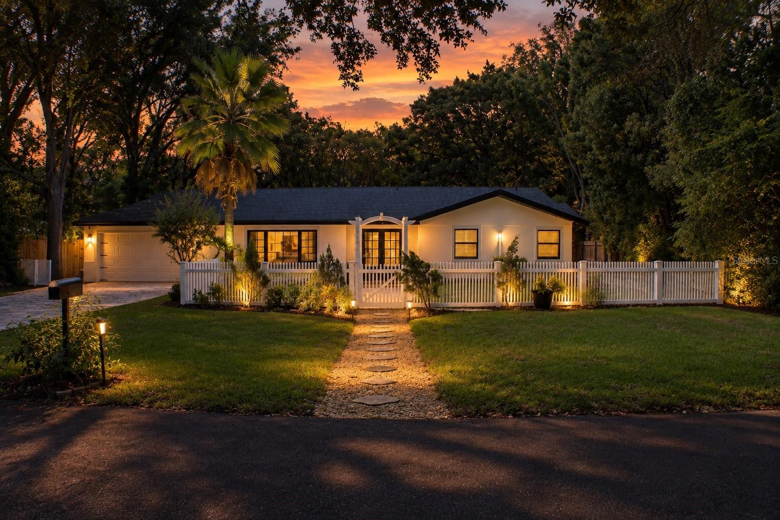 8042 Ridge Way Property Photo 1
