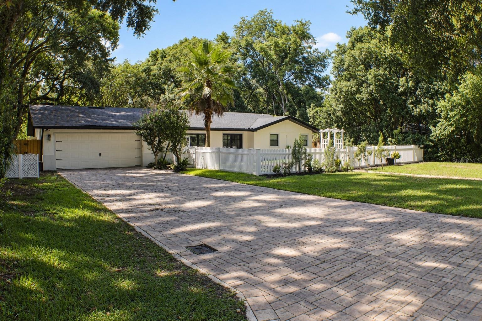 8042 Ridge Way Property Photo 3