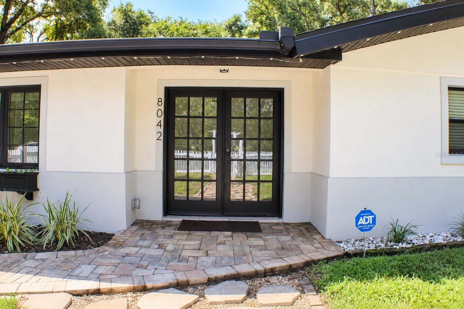 8042 Ridge Way Property Photo 5