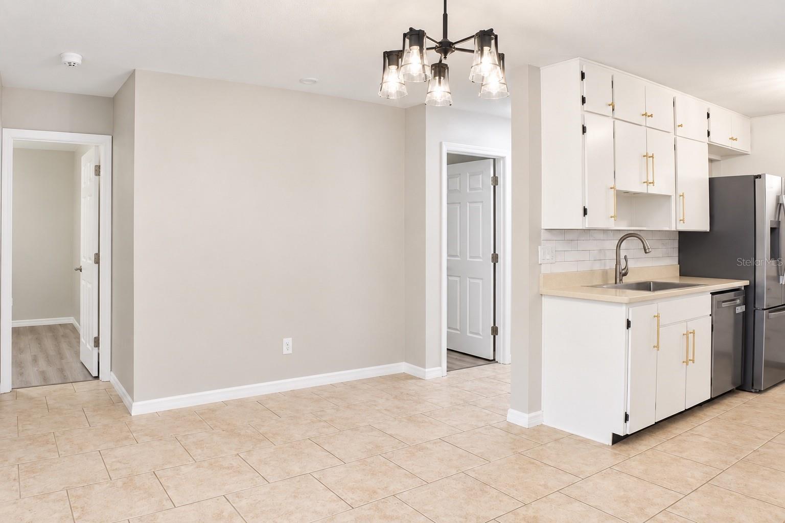 8042 Ridge Way Property Photo 15