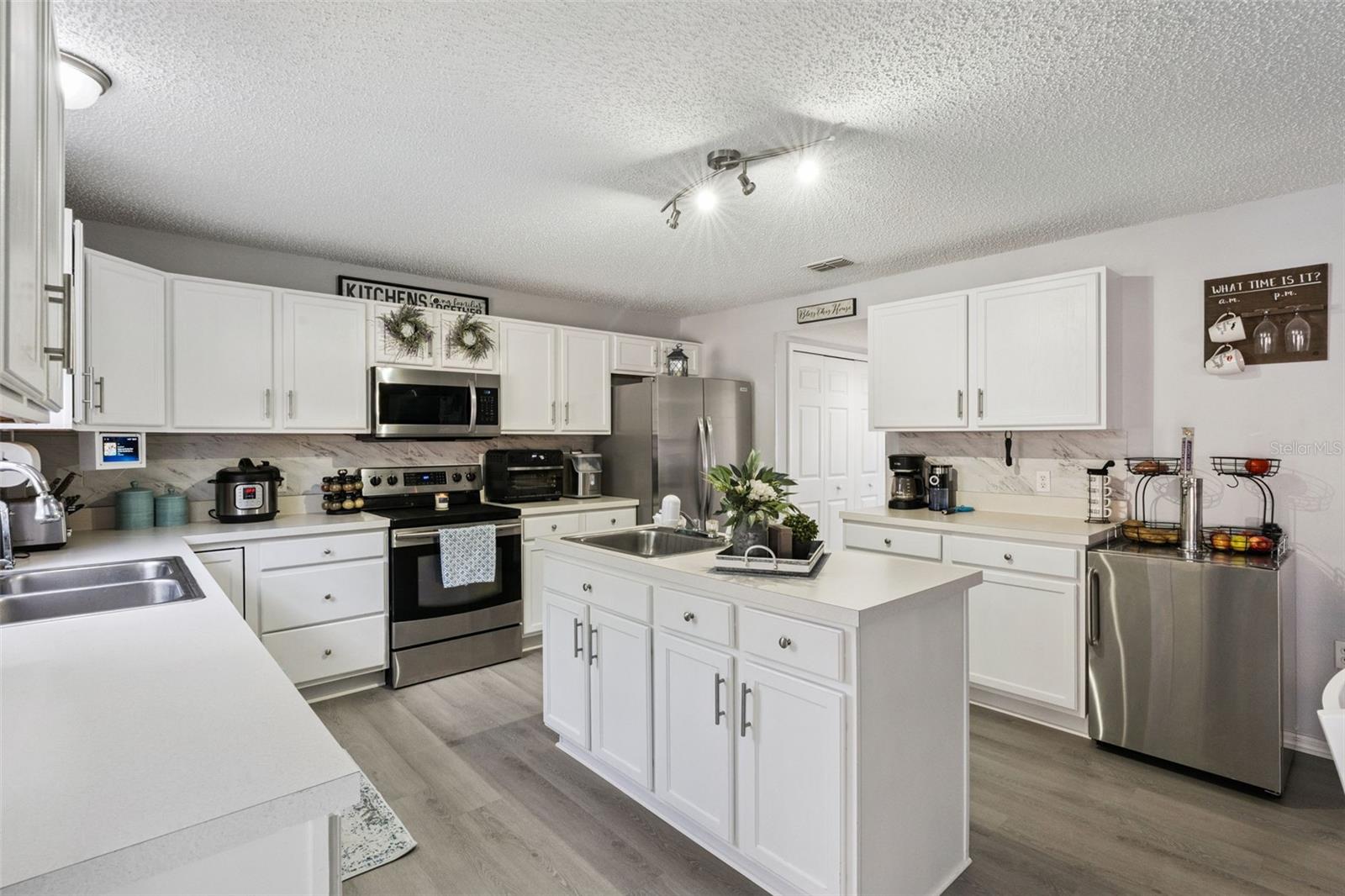 1308 Azora Dr Property Photo 15