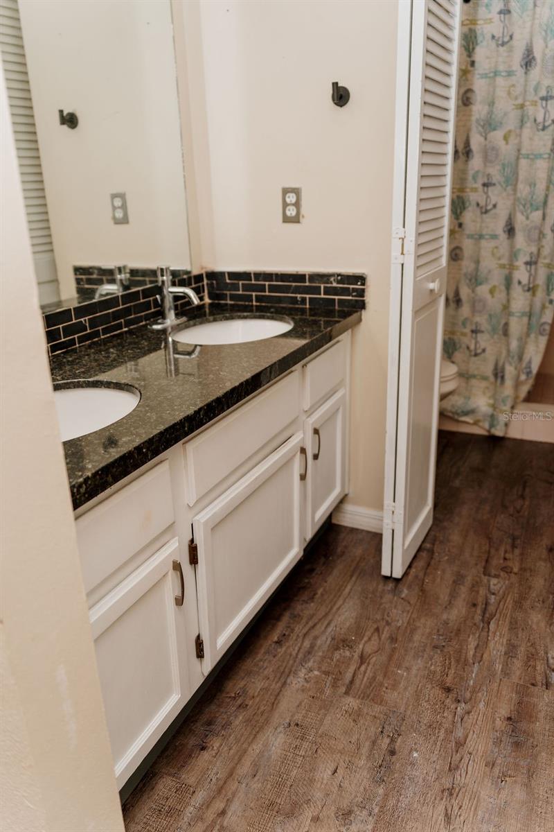 440 Berwick Cir #2 Property Photo 4