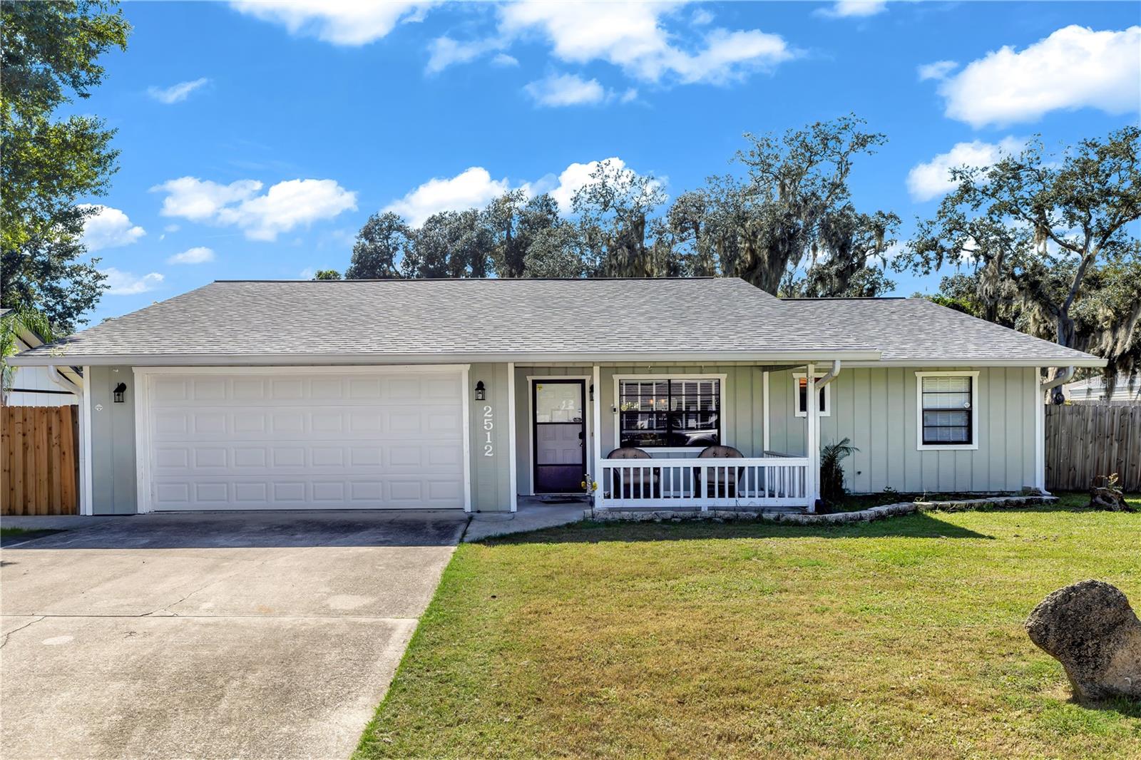 2512 PINE TREE DR Property Photo 1