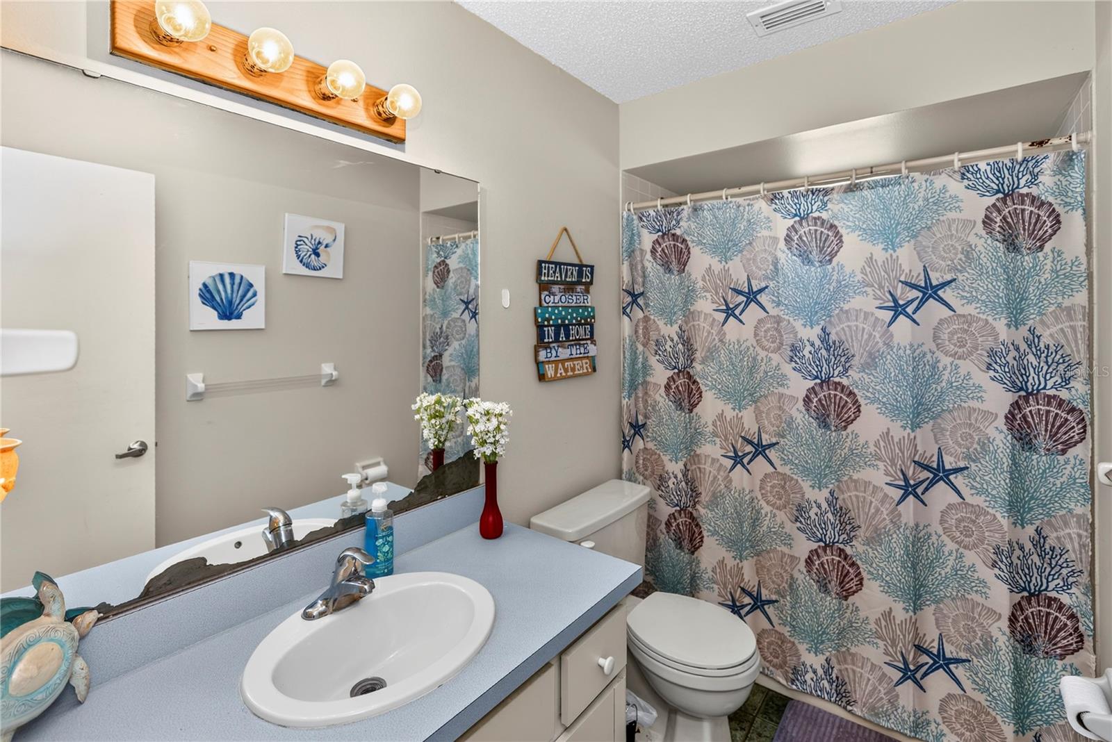 2512 Pine Tree Dr Property Photo 15