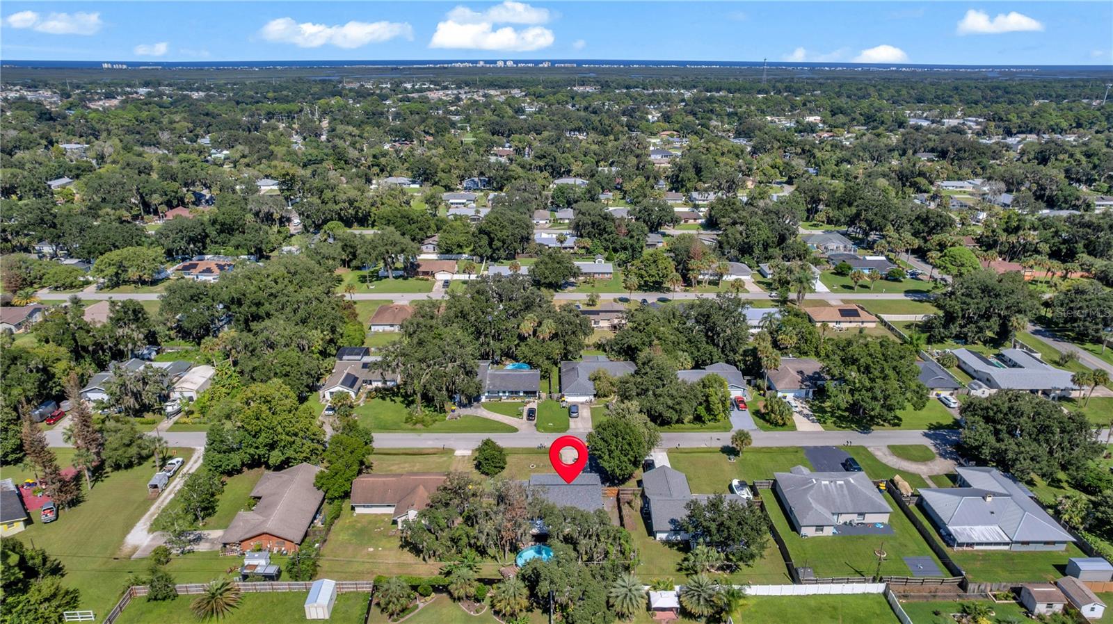 2512 Pine Tree Dr Property Photo 23