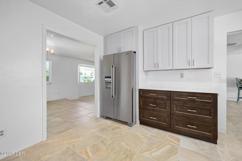 190 Ellicott Dr Property Photo 20