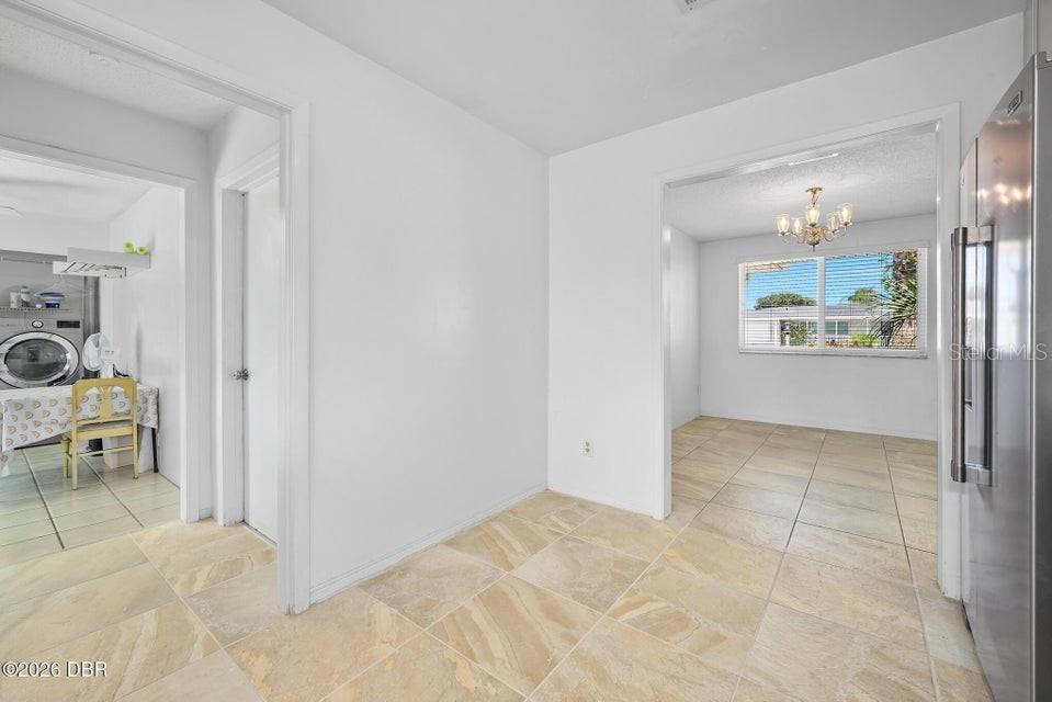 190 Ellicott Dr Property Photo 21