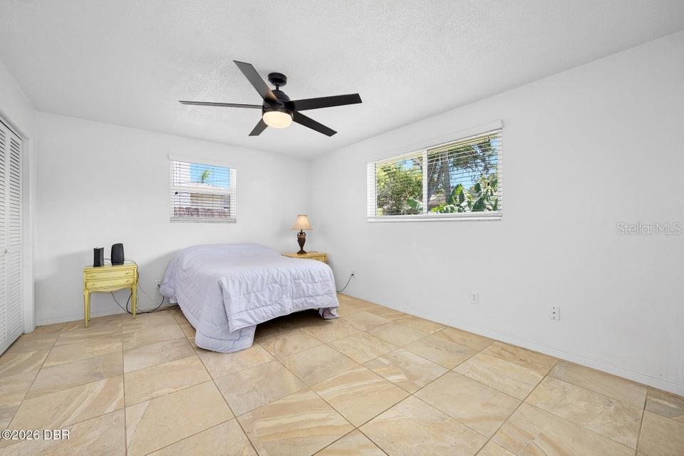 190 Ellicott Dr Property Photo 25