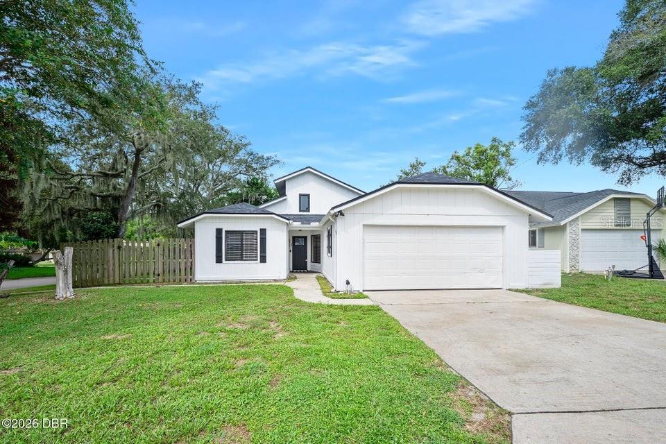 5 Winding Woods Trl Property Photo 2