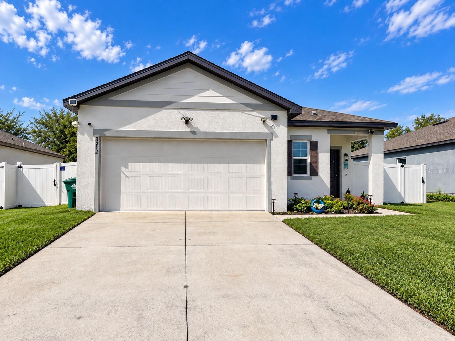 3512 Fernanda Dr Property Photo 1