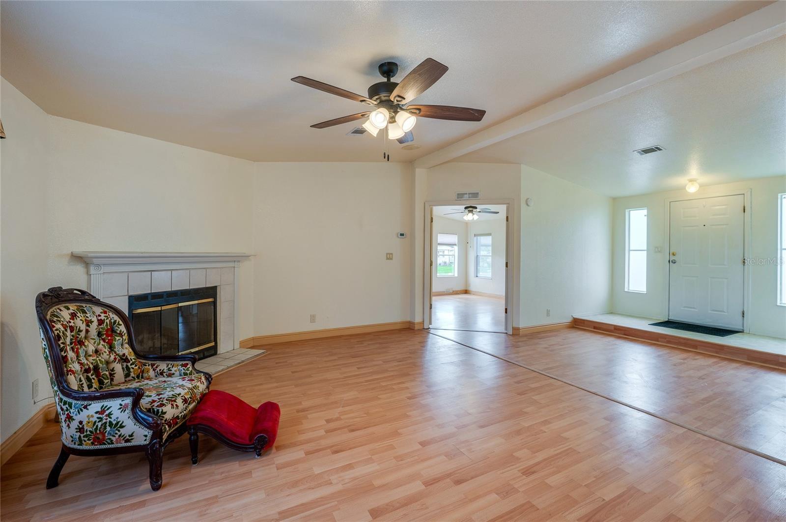 13 Lawrence Ct Property Photo 7
