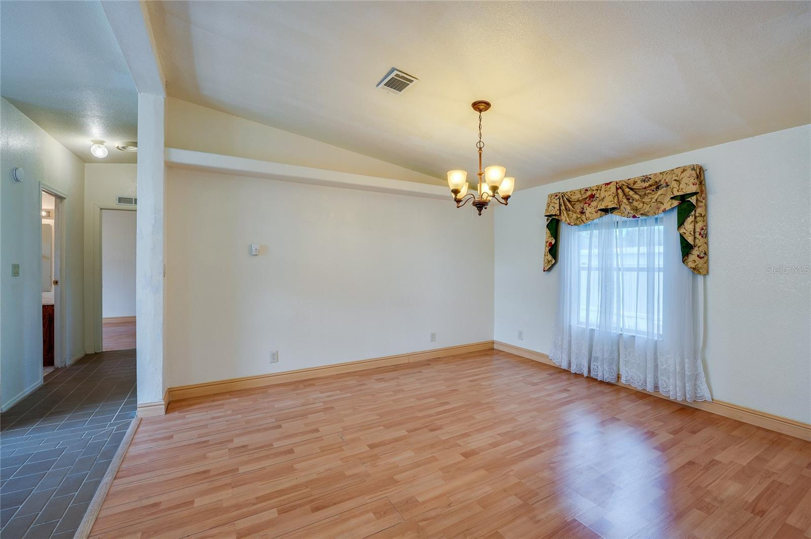 13 Lawrence Ct Property Photo 13