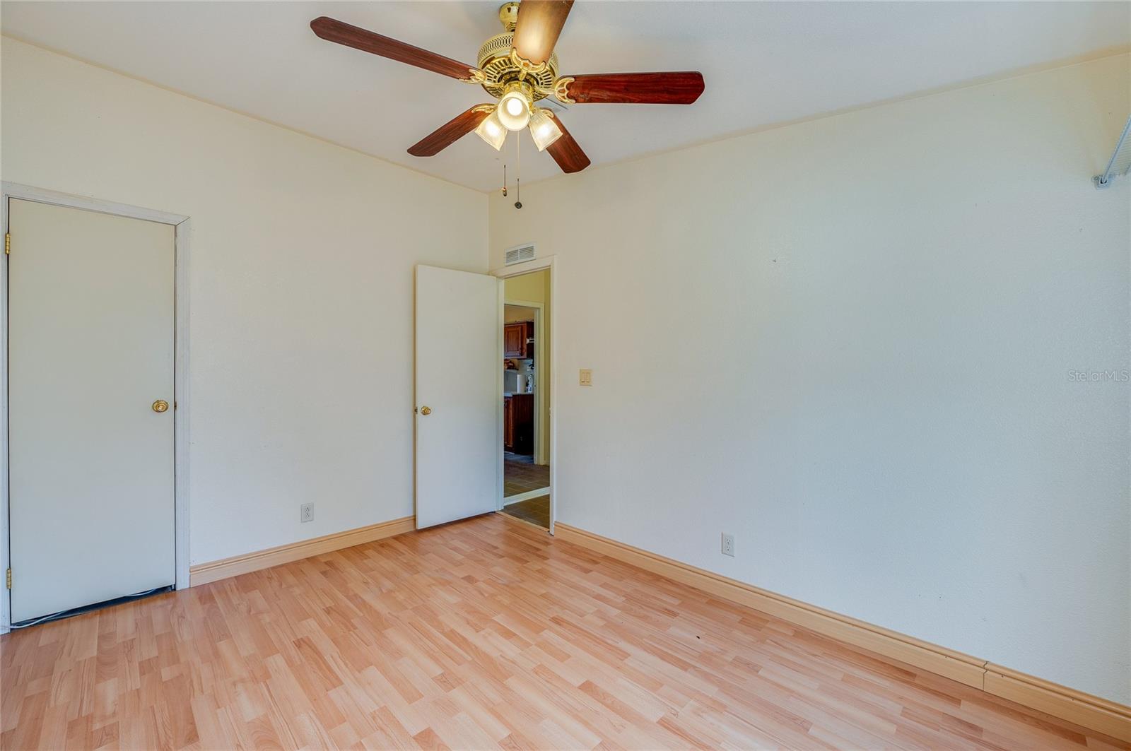 13 Lawrence Ct Property Photo 22