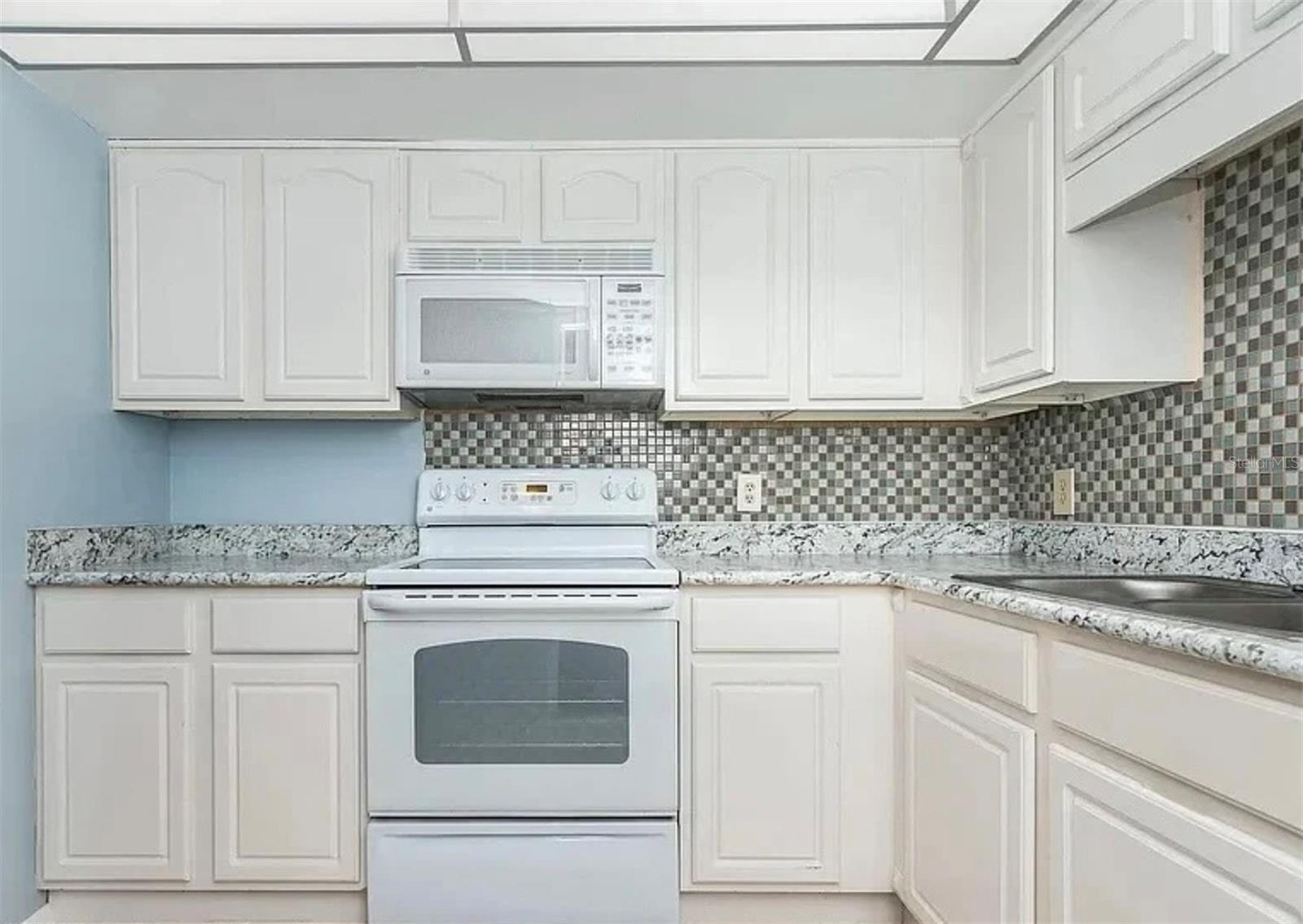 1224 S Peninsula Dr #415 Property Photo 7