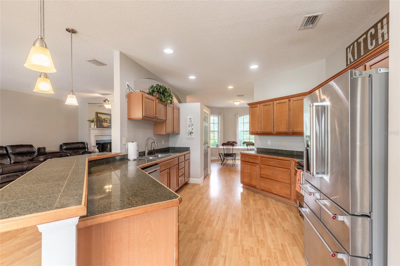 4048 Quail Nest Ln Property Photo 2