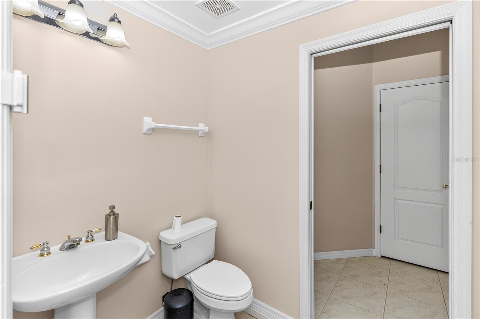417 Greenridge Ct Property Photo 12