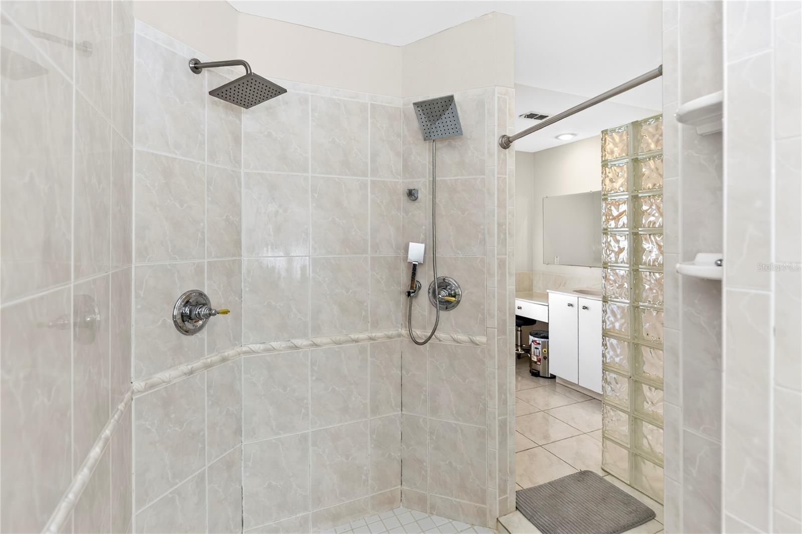417 Greenridge Ct Property Photo 26