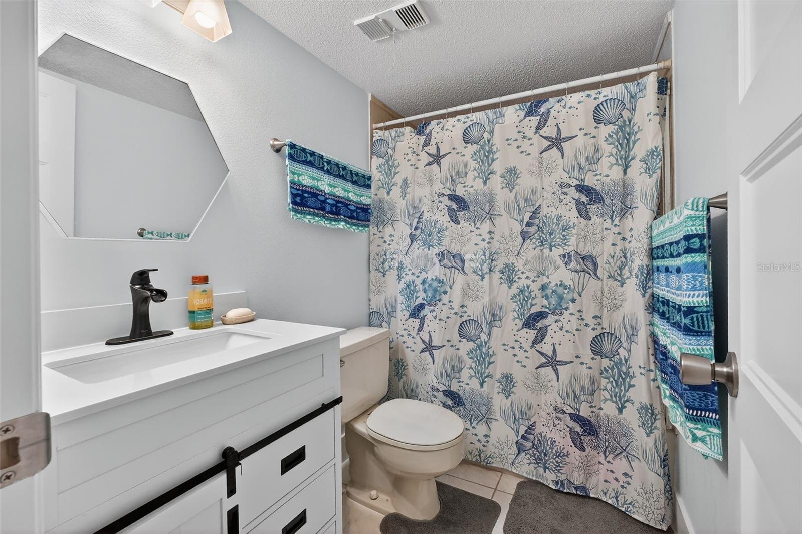 1640 Juno Trl #102a Property Photo 23