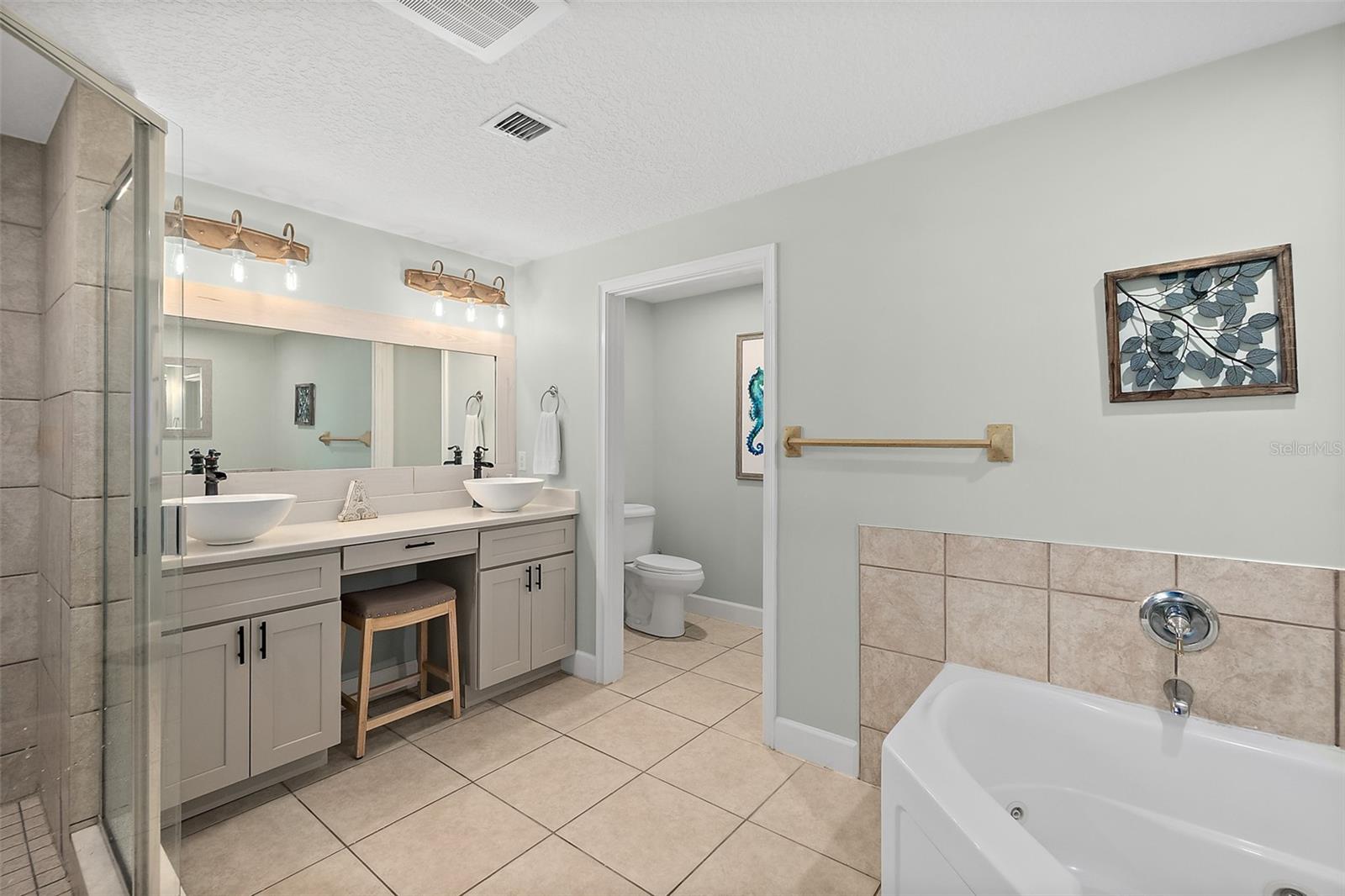 2403 S Atlantic Ave #209 Property Photo 17