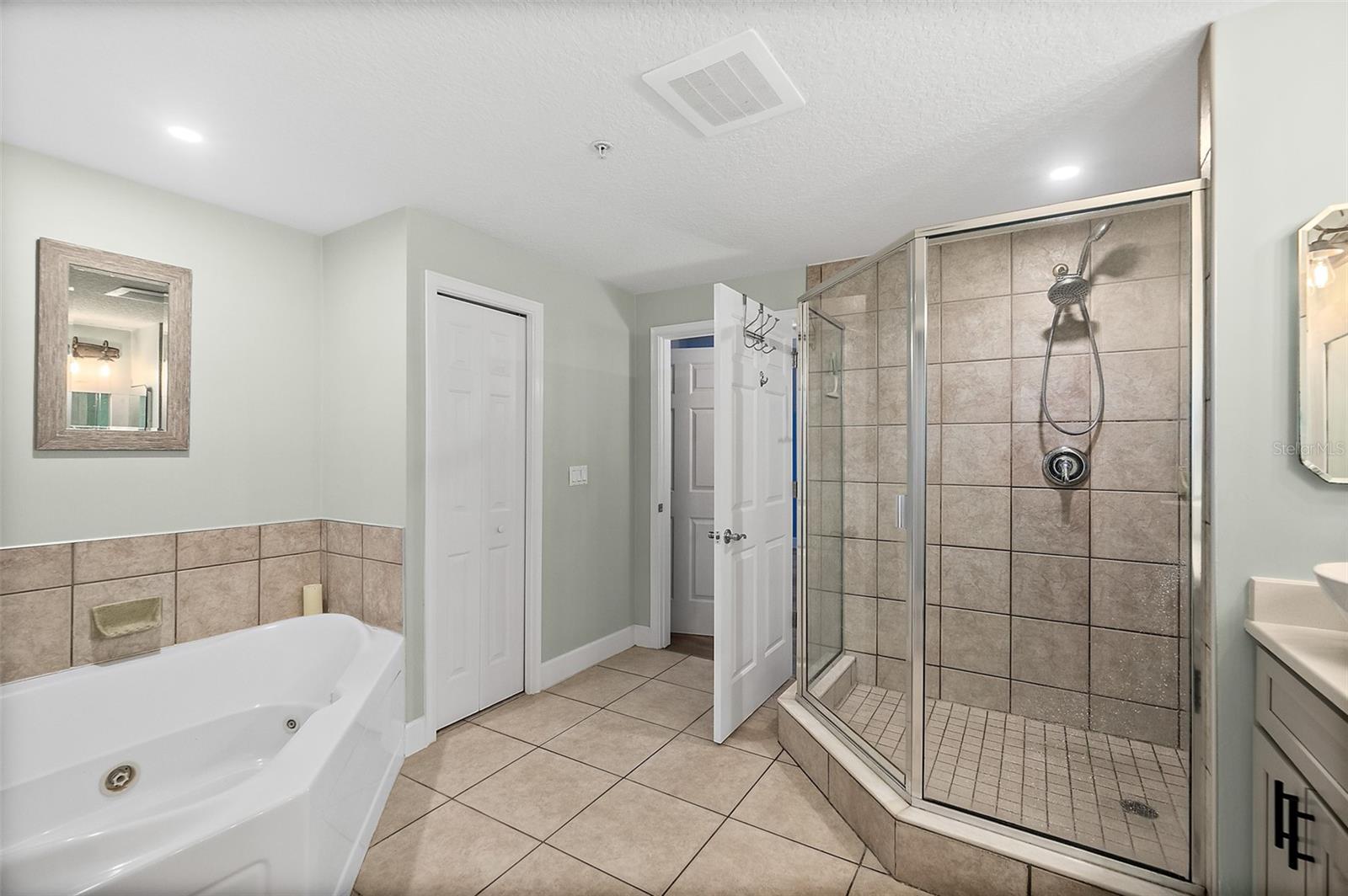 2403 S Atlantic Ave #209 Property Photo 18