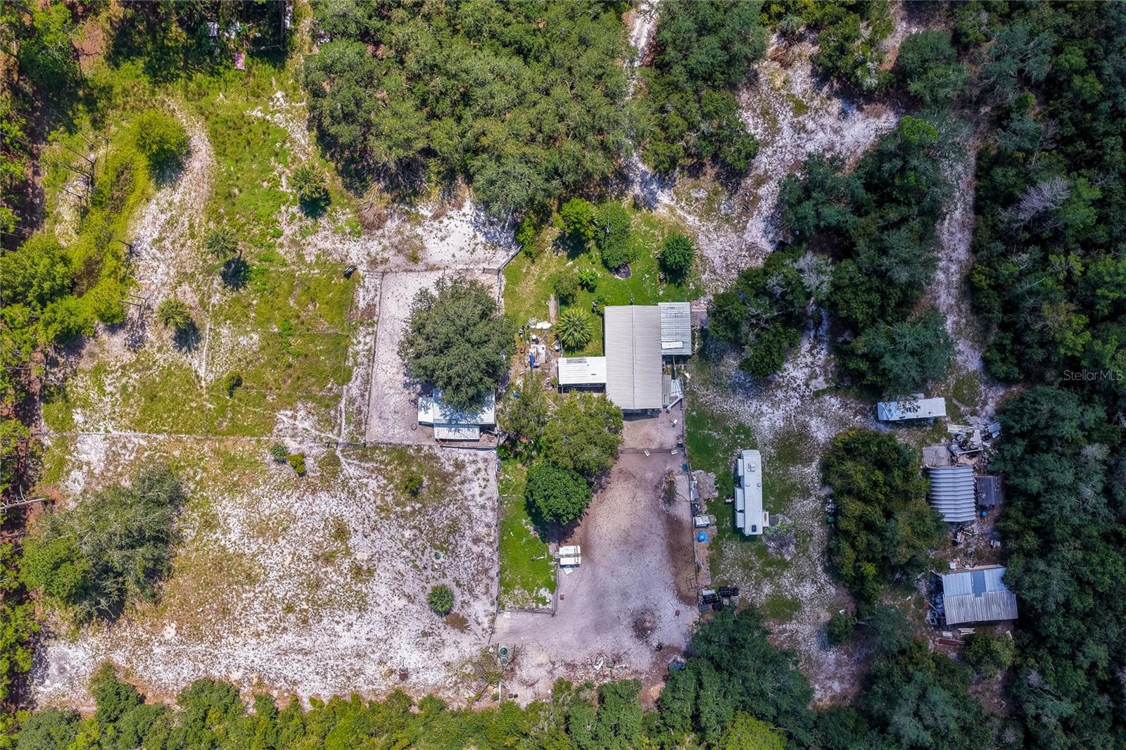 41330 Ford Rd Property Photo 2