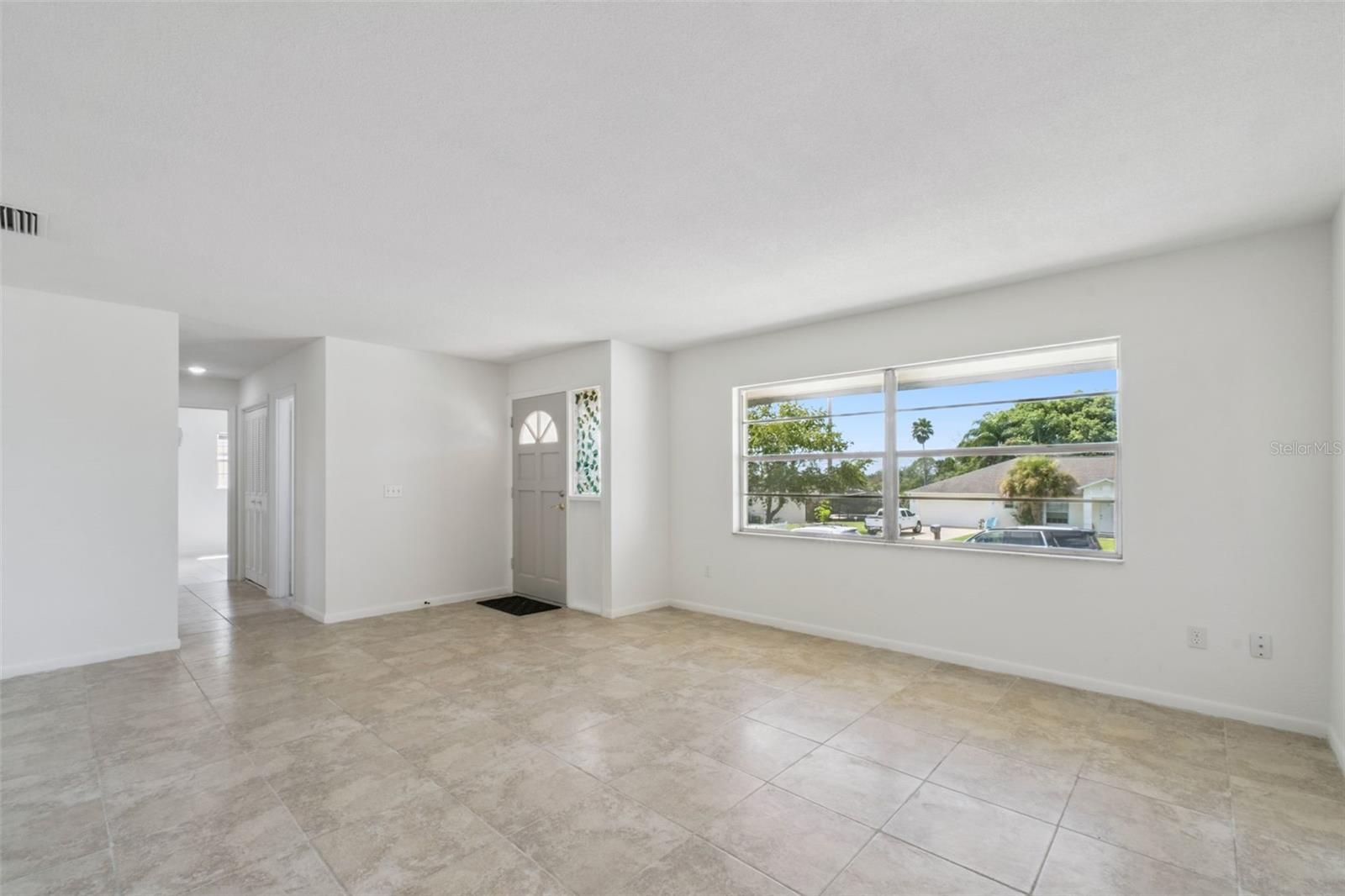 1679 E Apache Cir Property Photo 10
