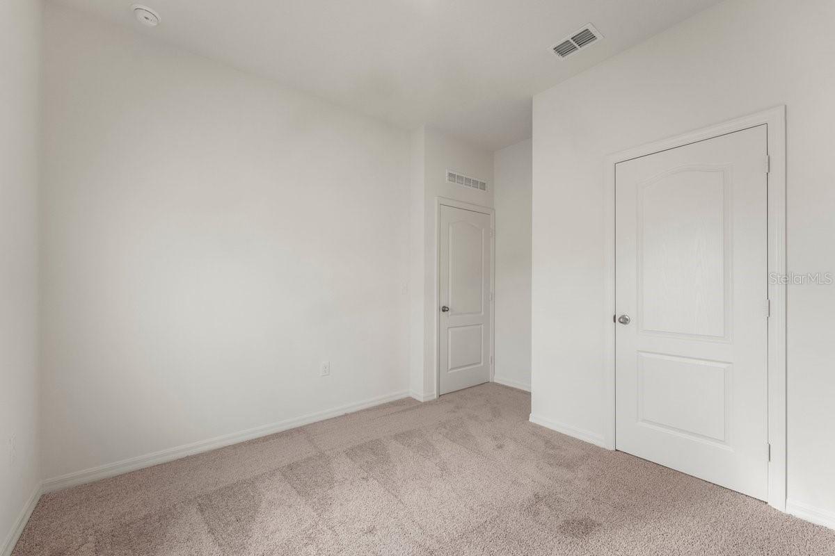 850 Glasgow Ave Property Photo 14