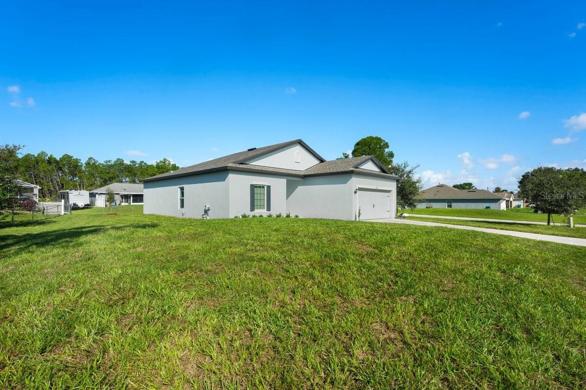 1768 Courtland Blvd Property Photo 3