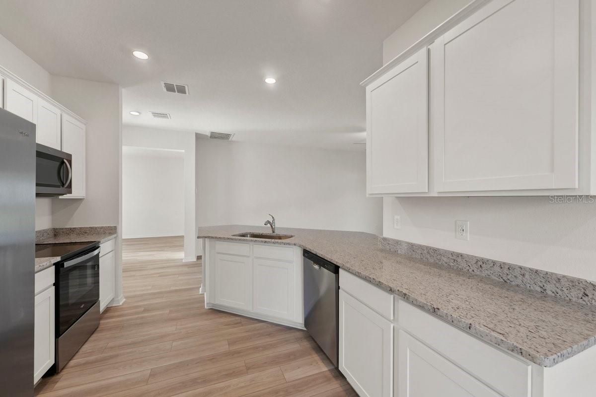 1768 Courtland Blvd Property Photo 11