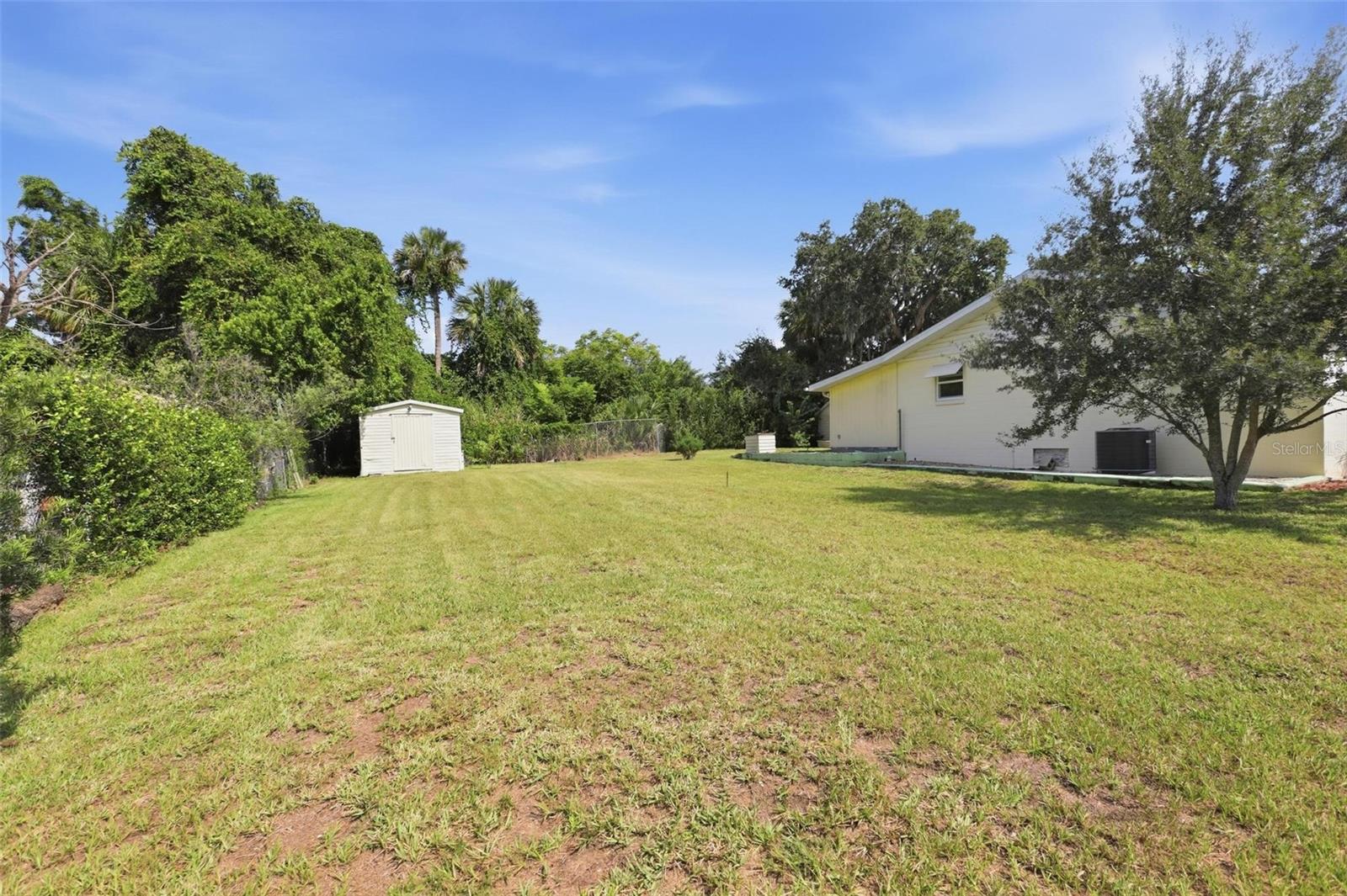 109 Western Ave Property Photo 41