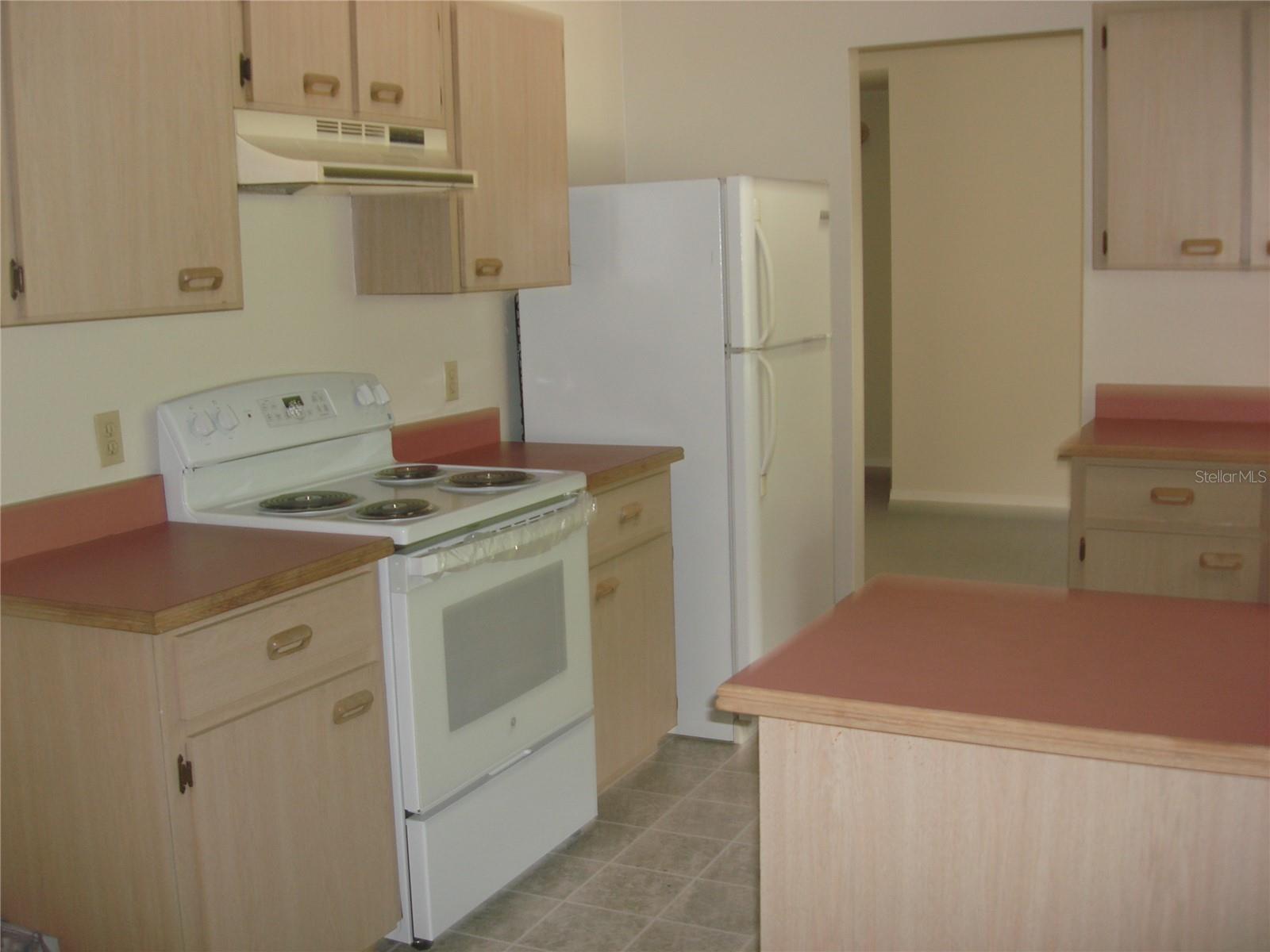 1694 April Ave Property Photo 3