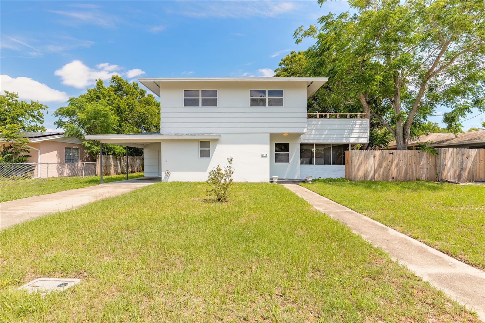 1318 KILLIAN ST Property Photo 1