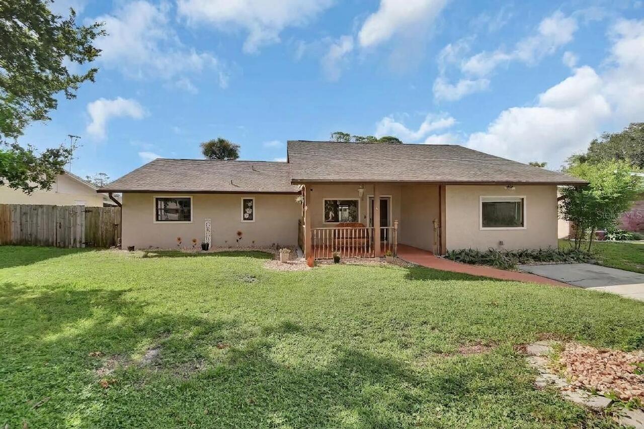 583 Cambridge Cir Property Photo 1
