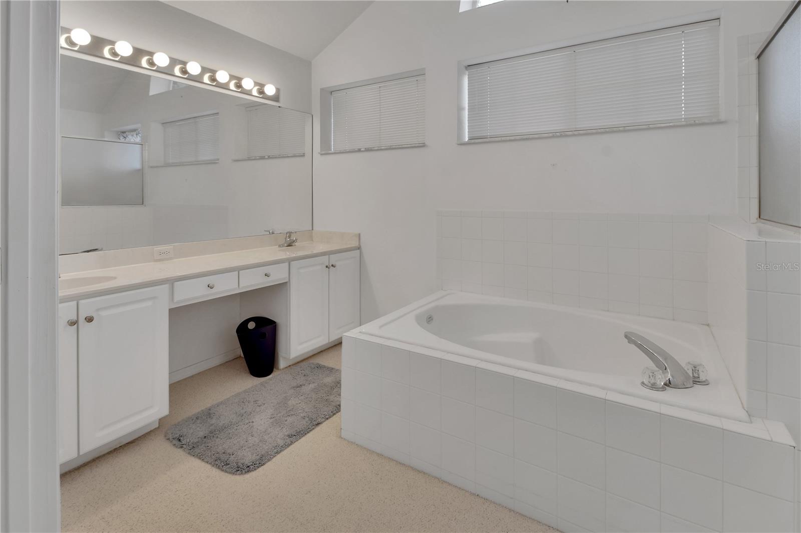 511 Briar Oak Way Property Photo 19