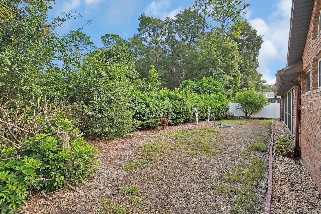 511 Briar Oak Way Property Photo 35