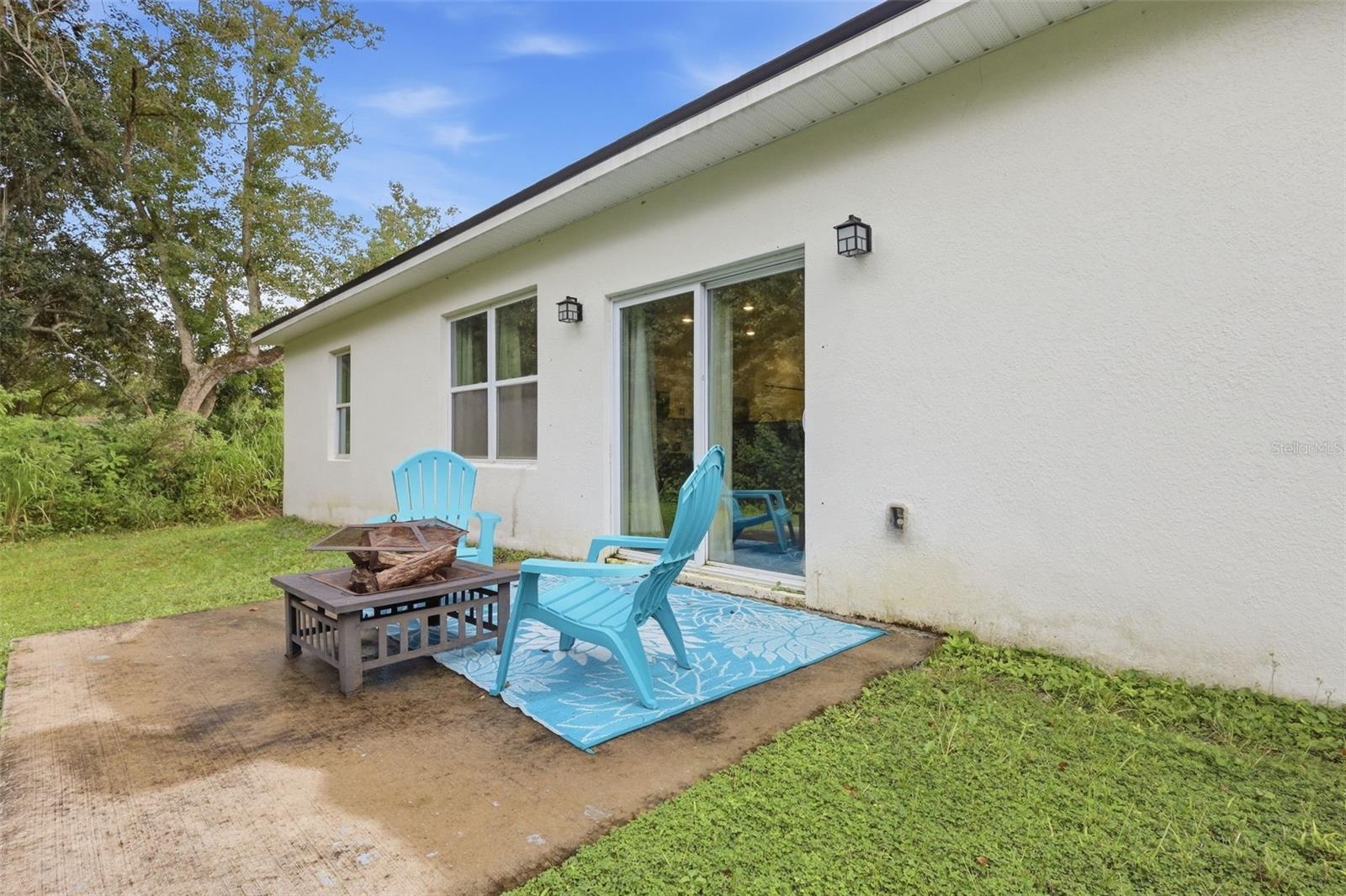 1523 Zinnia Dr Property Photo 37