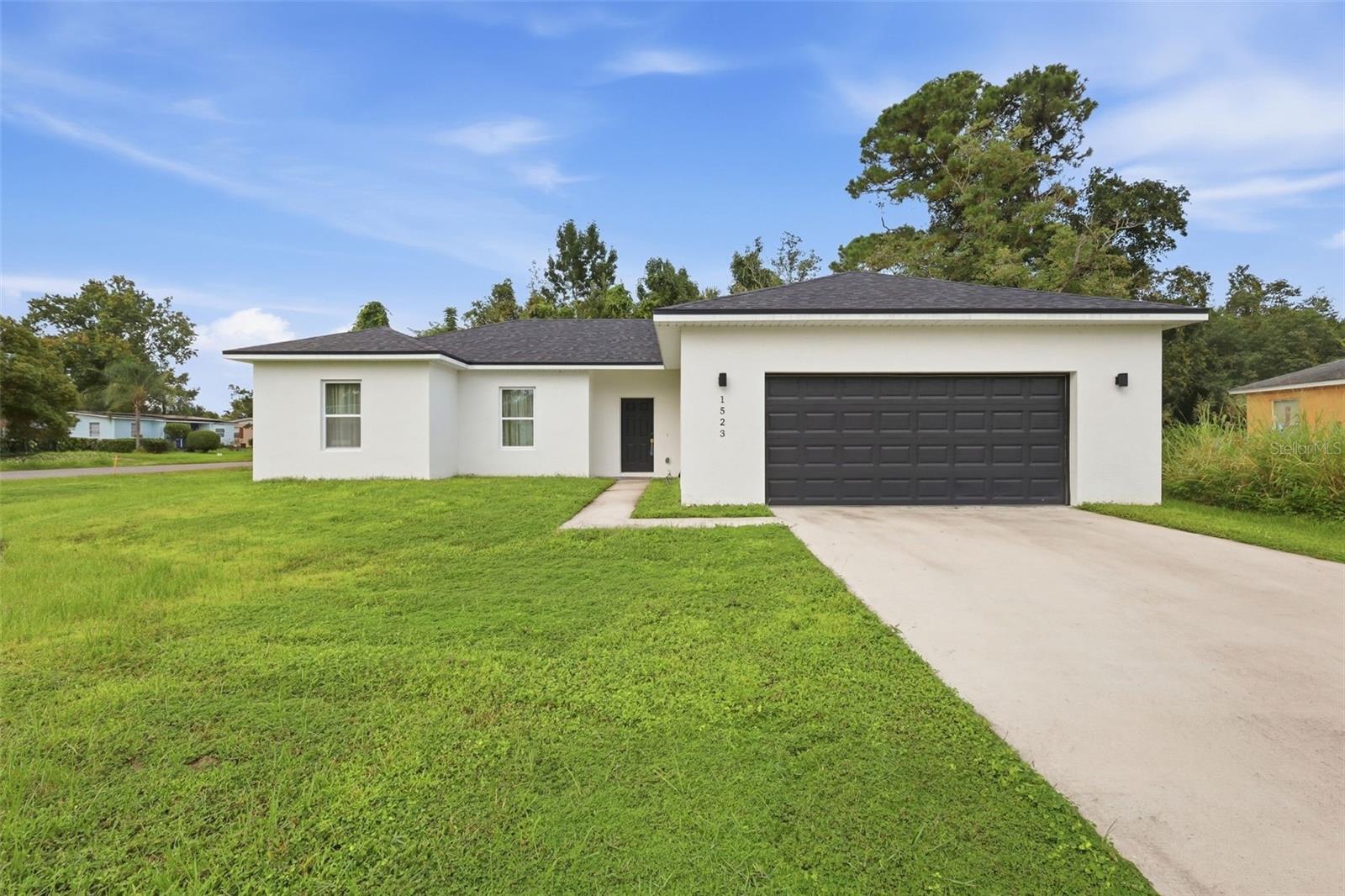 1523 Zinnia Dr Property Photo 44