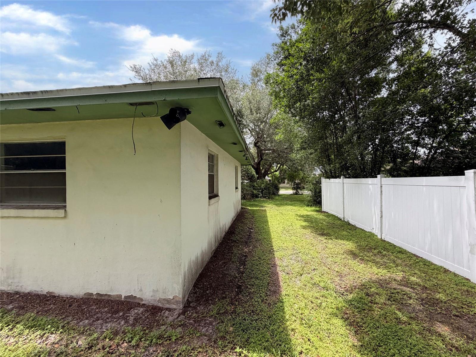 1291 Tivoli Dr Property Photo 12