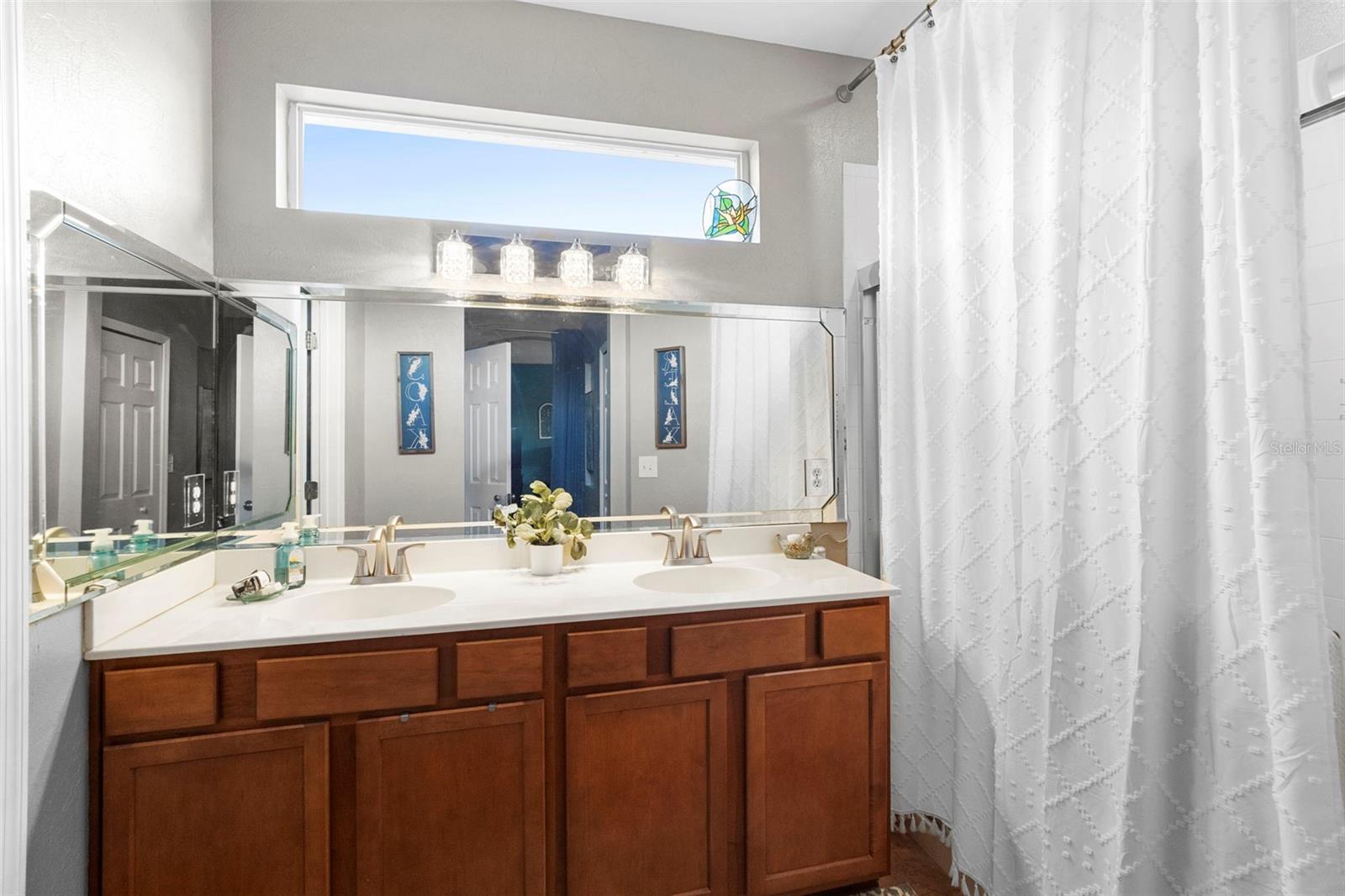 216 Foxglove Way Property Photo 24