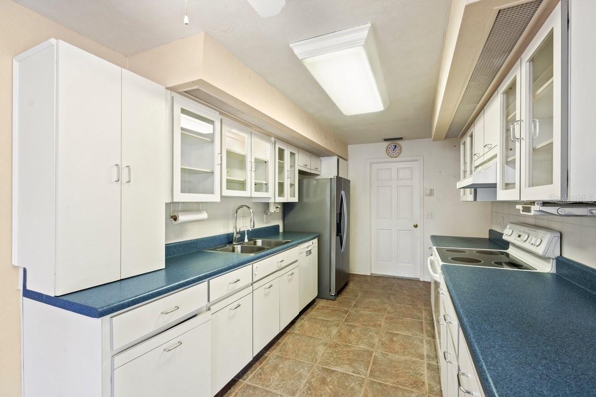 105 Oyster Catcher Ct Property Photo 12