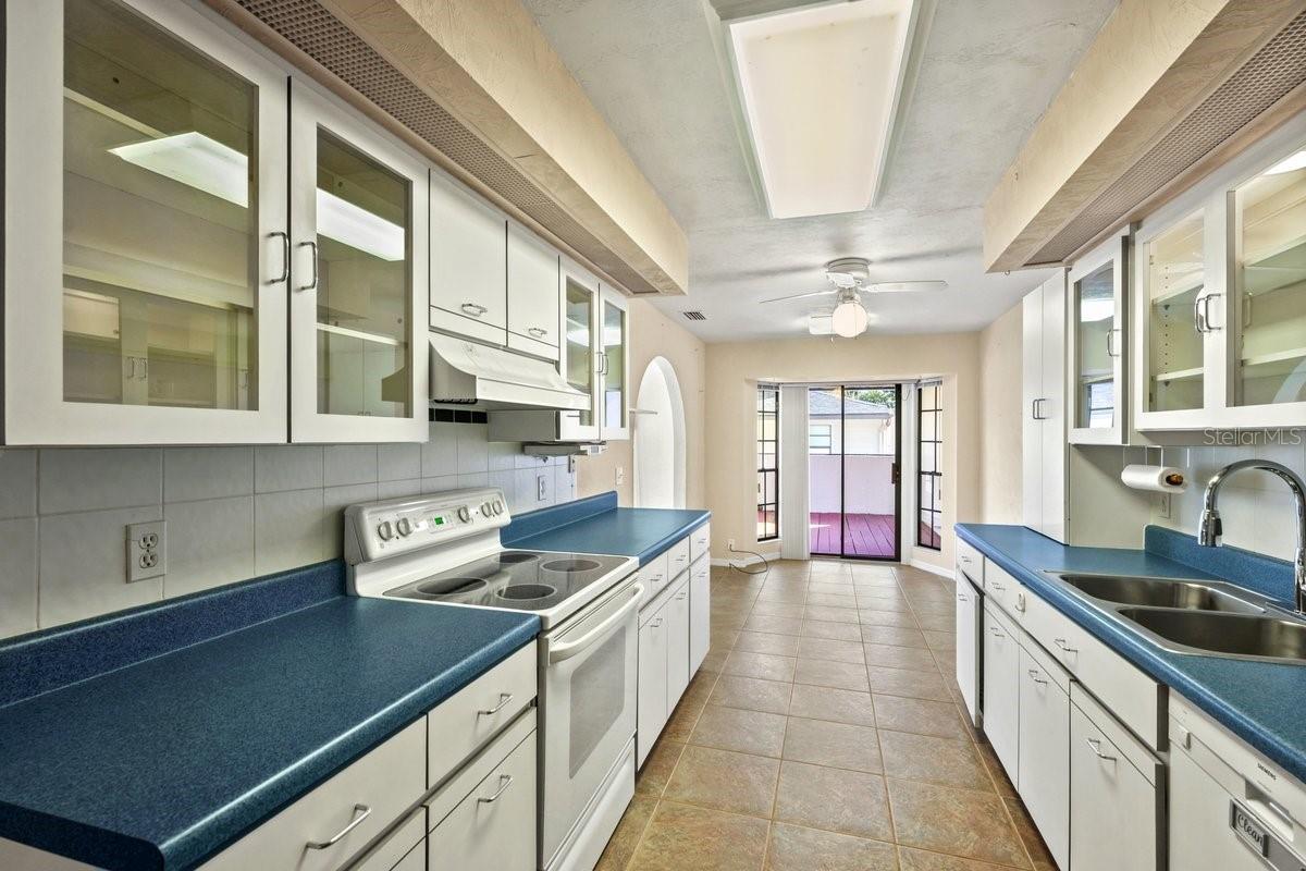 105 Oyster Catcher Ct Property Photo 13